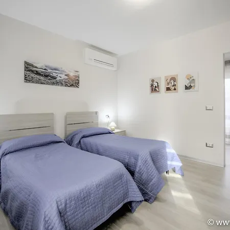 Holiday home Freschia *